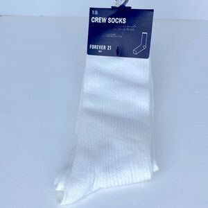 NEW…White socks OS (one size) from Forever21 MEN